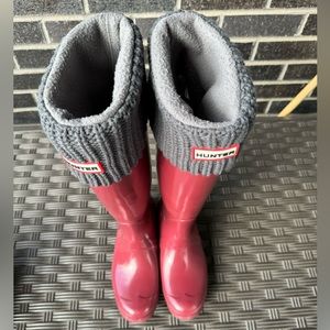 Rain Boots. Selling with socks like a bonus. Size 8 but can fit size 8.5-9.
